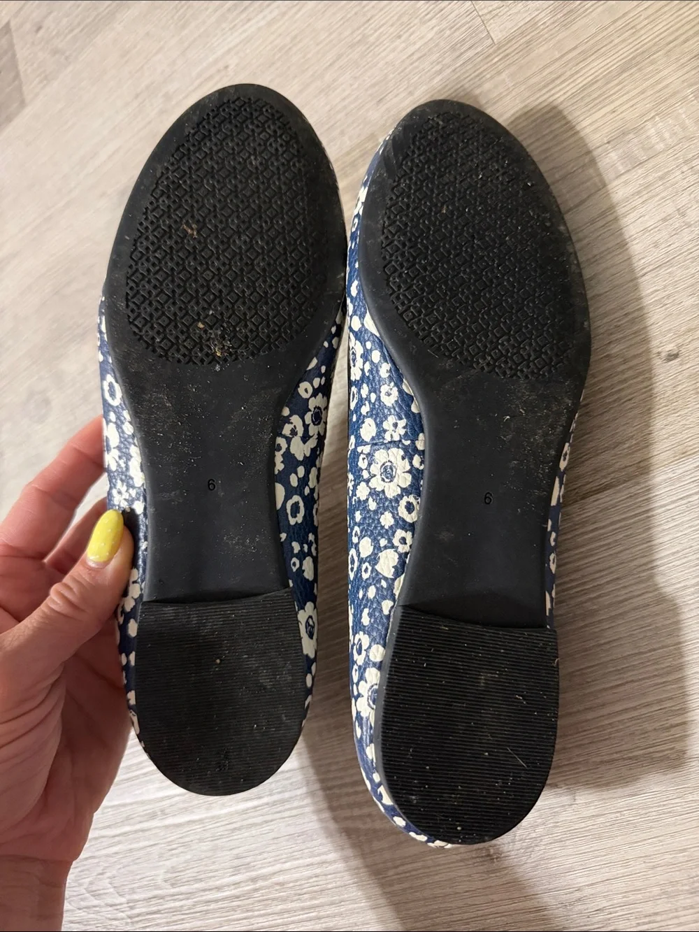 Women’s Tory Burch flats 💙